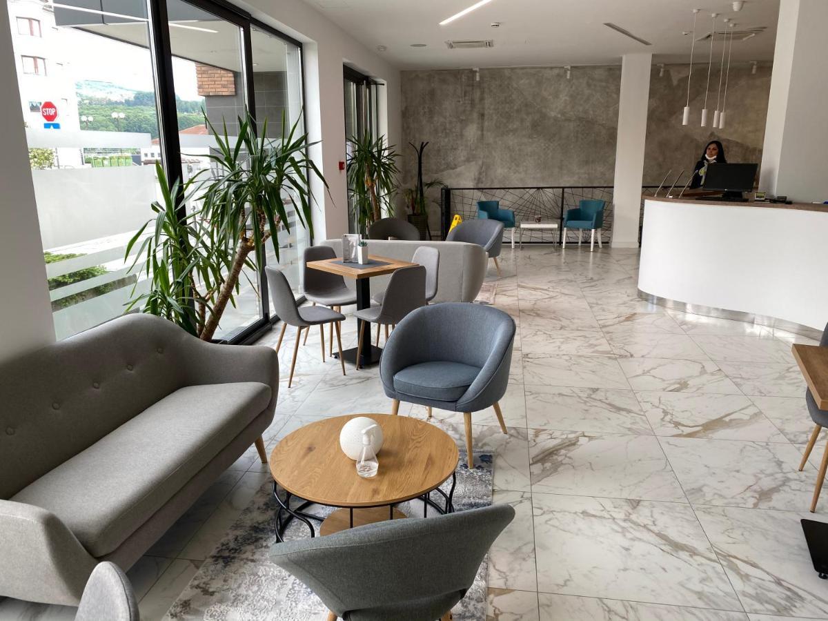 Ig Hotel Gornji Milanovac Dış mekan fotoğraf